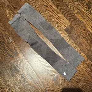 Lululemon running sleeves